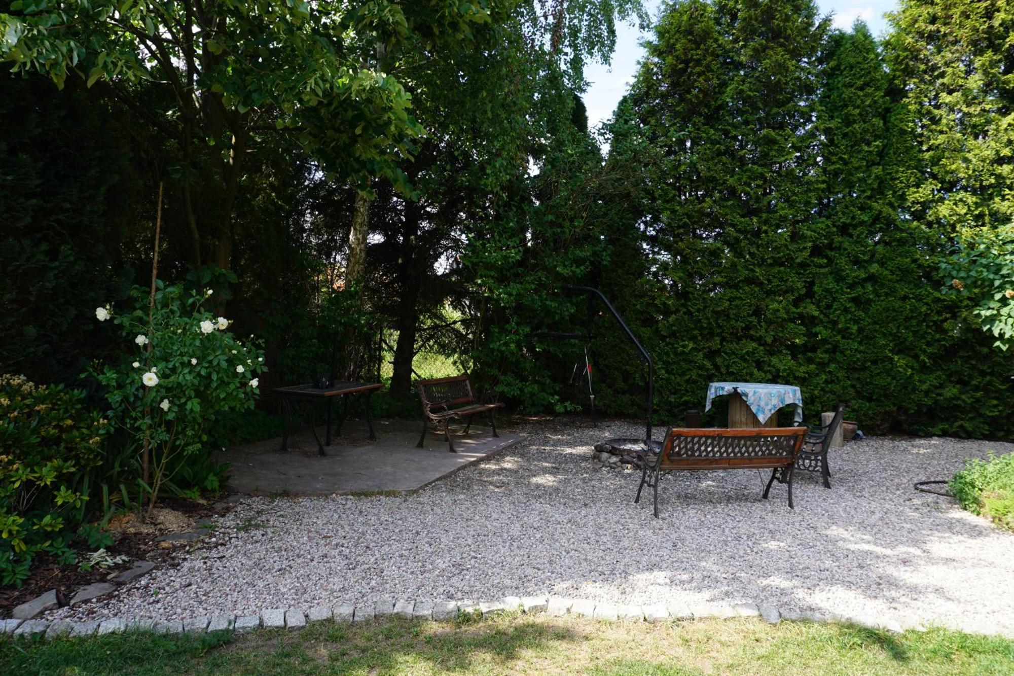 Manki Comfortable House With Garden מראה חיצוני תמונה