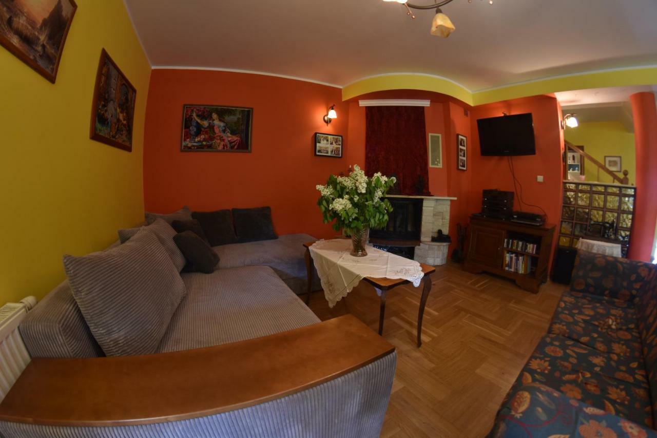 Manki Comfortable House With Garden מראה חיצוני תמונה