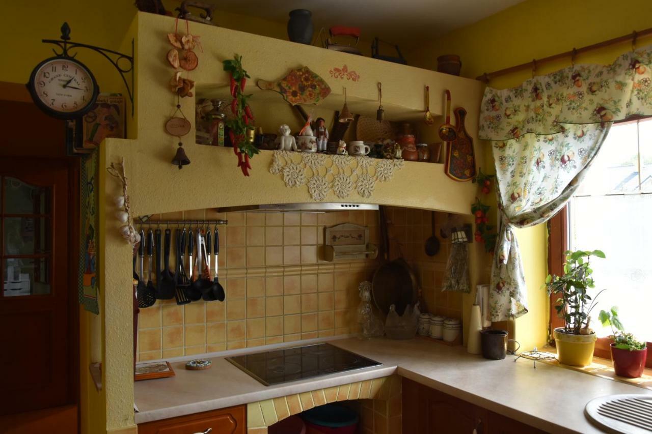 Manki Comfortable House With Garden מראה חיצוני תמונה