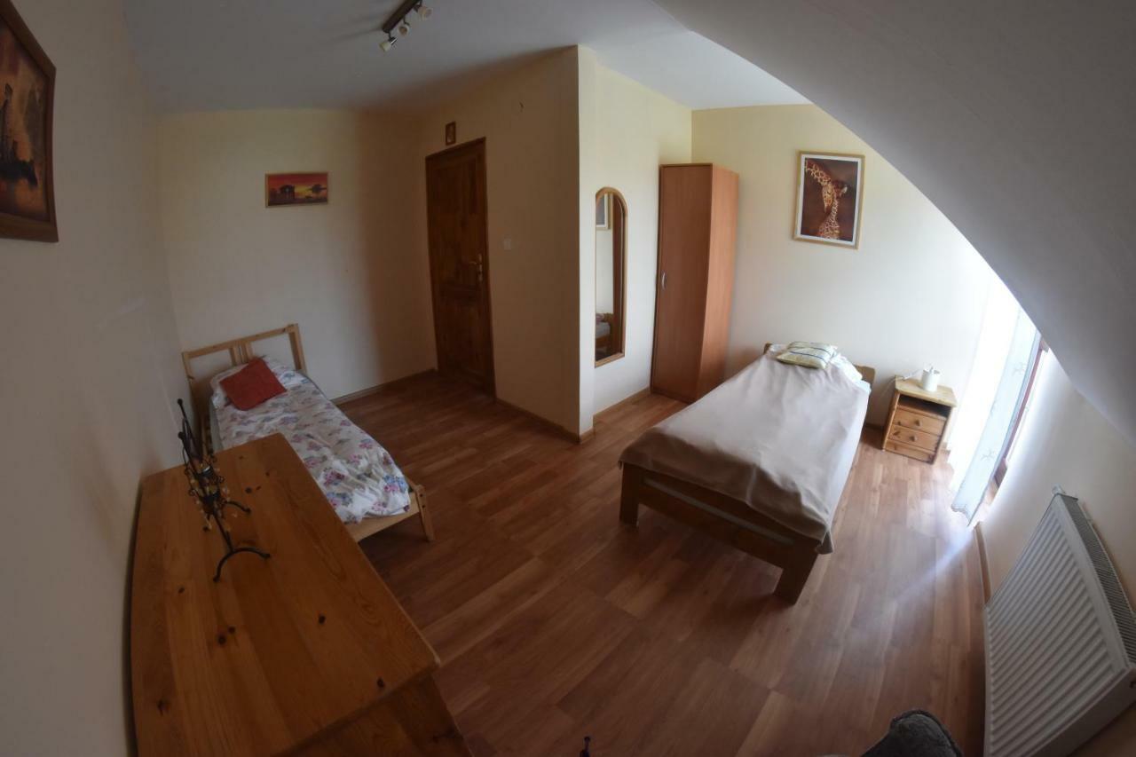 Manki Comfortable House With Garden מראה חיצוני תמונה