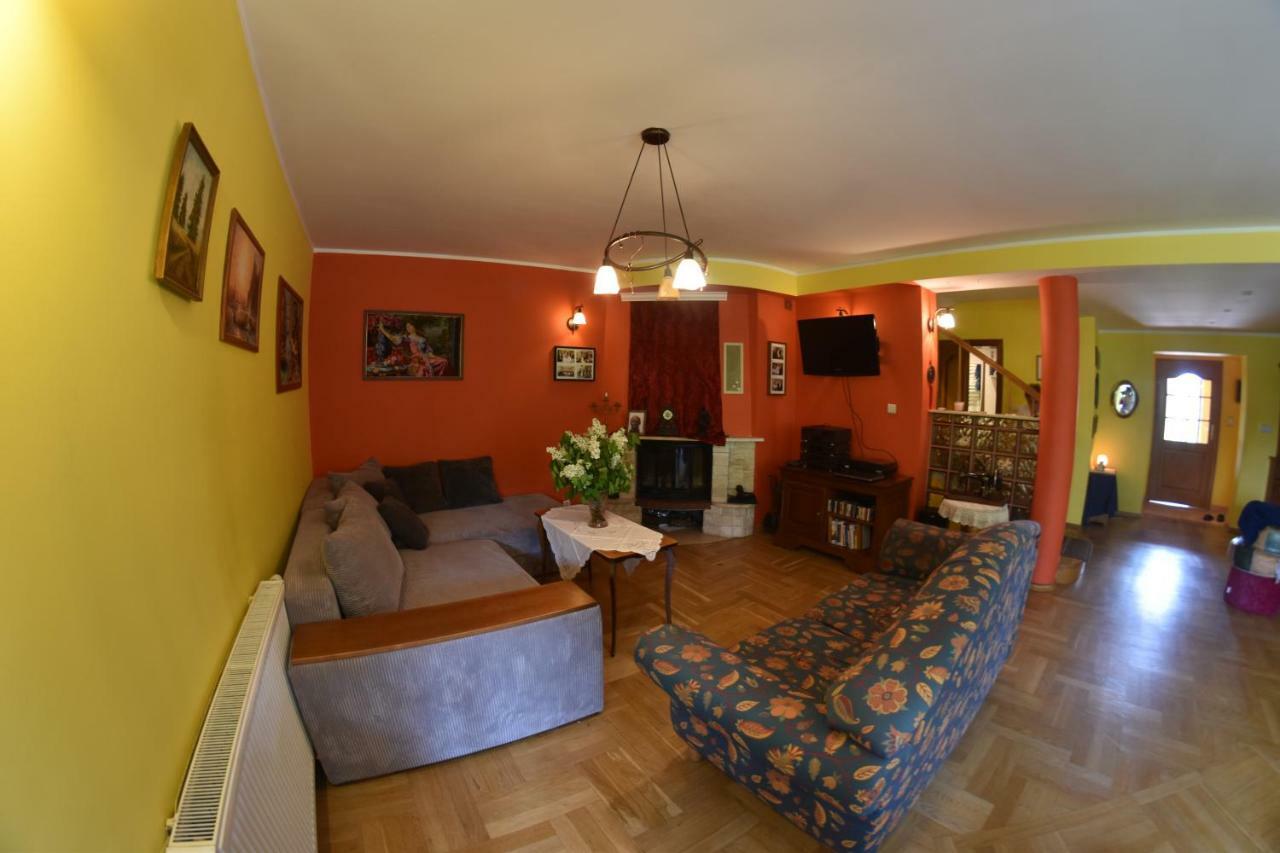 Manki Comfortable House With Garden מראה חיצוני תמונה